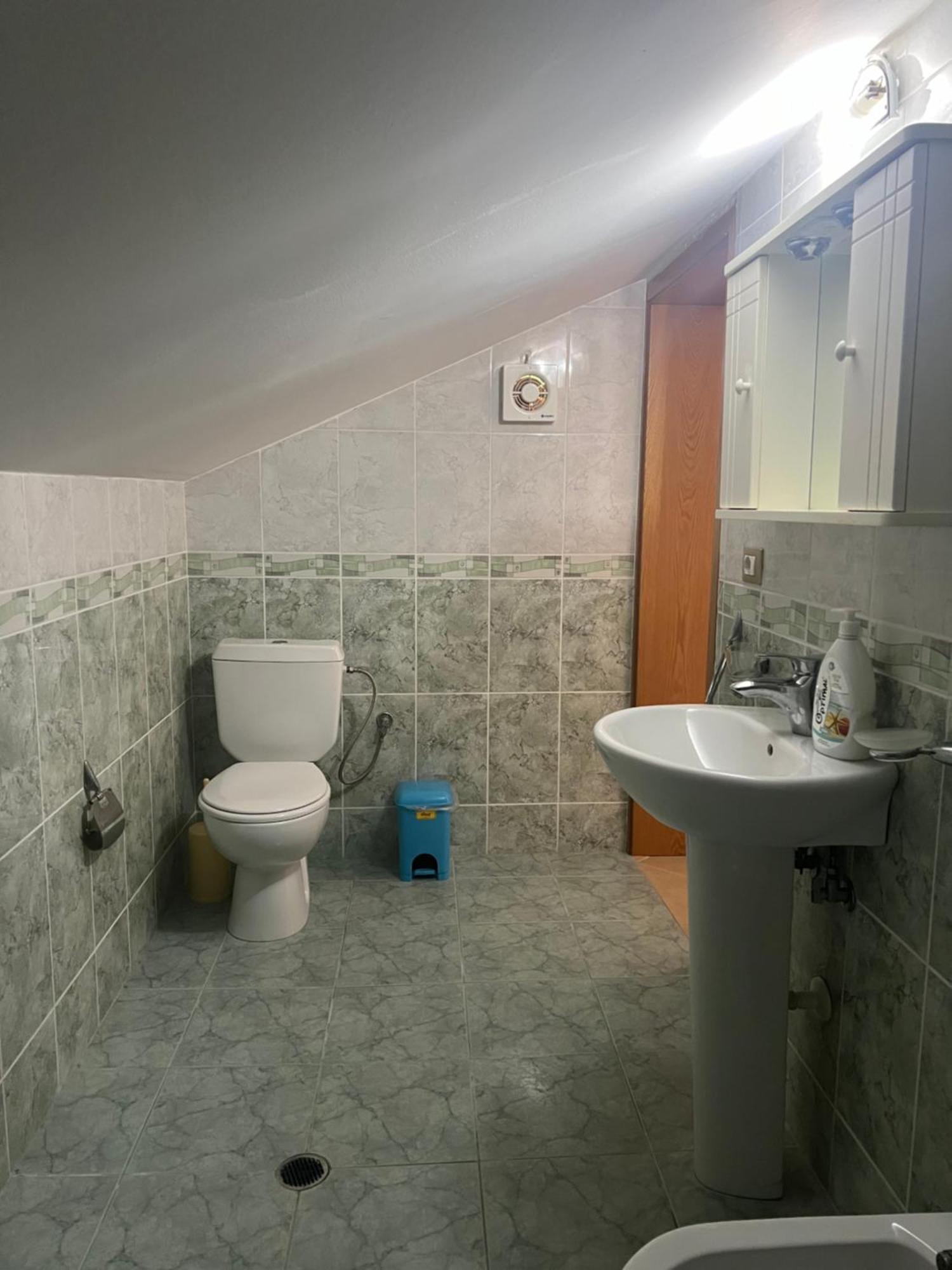 Flower Terrace Apartment Gjirokastër Buitenkant foto